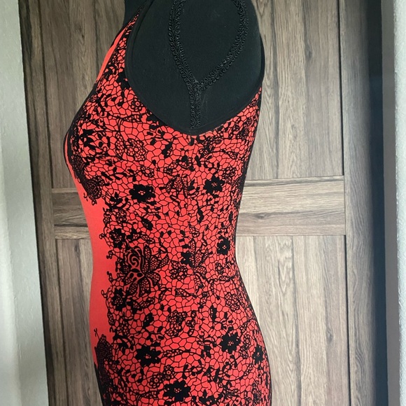 Flocked Velvet Bodycon Dress - Picture 9 of 14